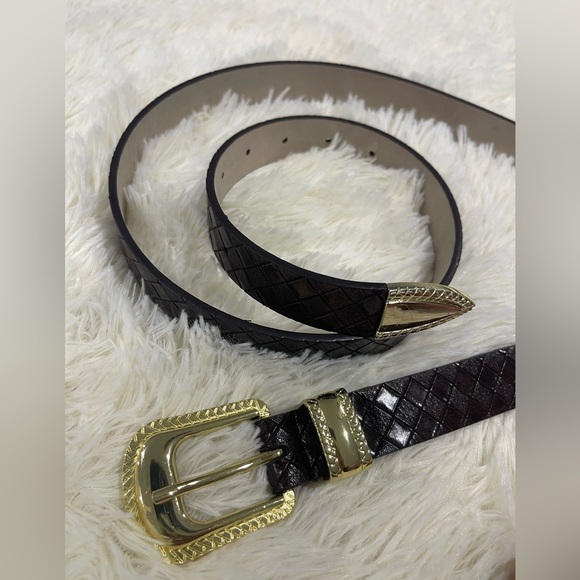 Elegant Brown Leather Belt with Gold Buckle